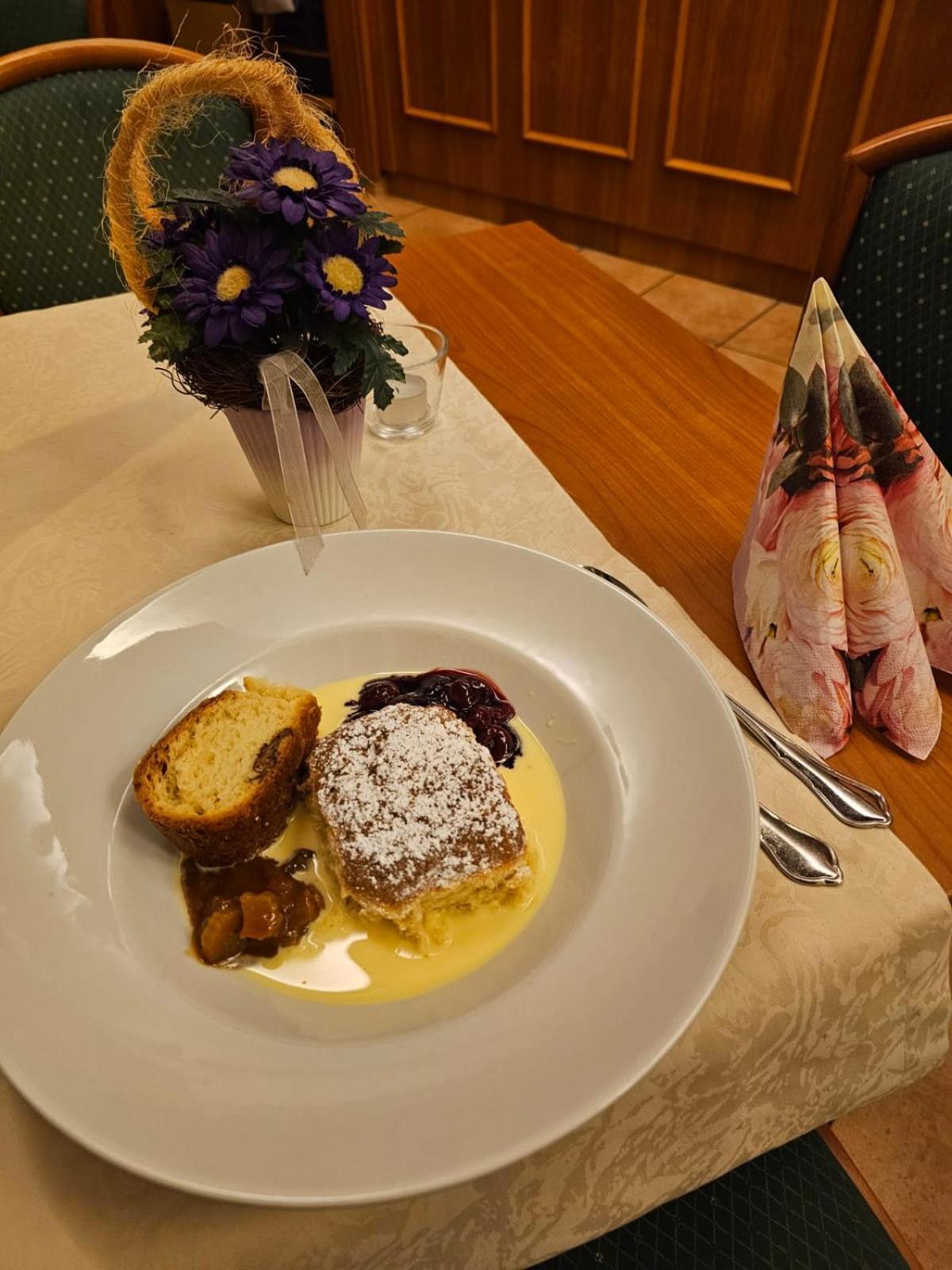 Hotel Zur Krone 하셀펠데 외부 사진