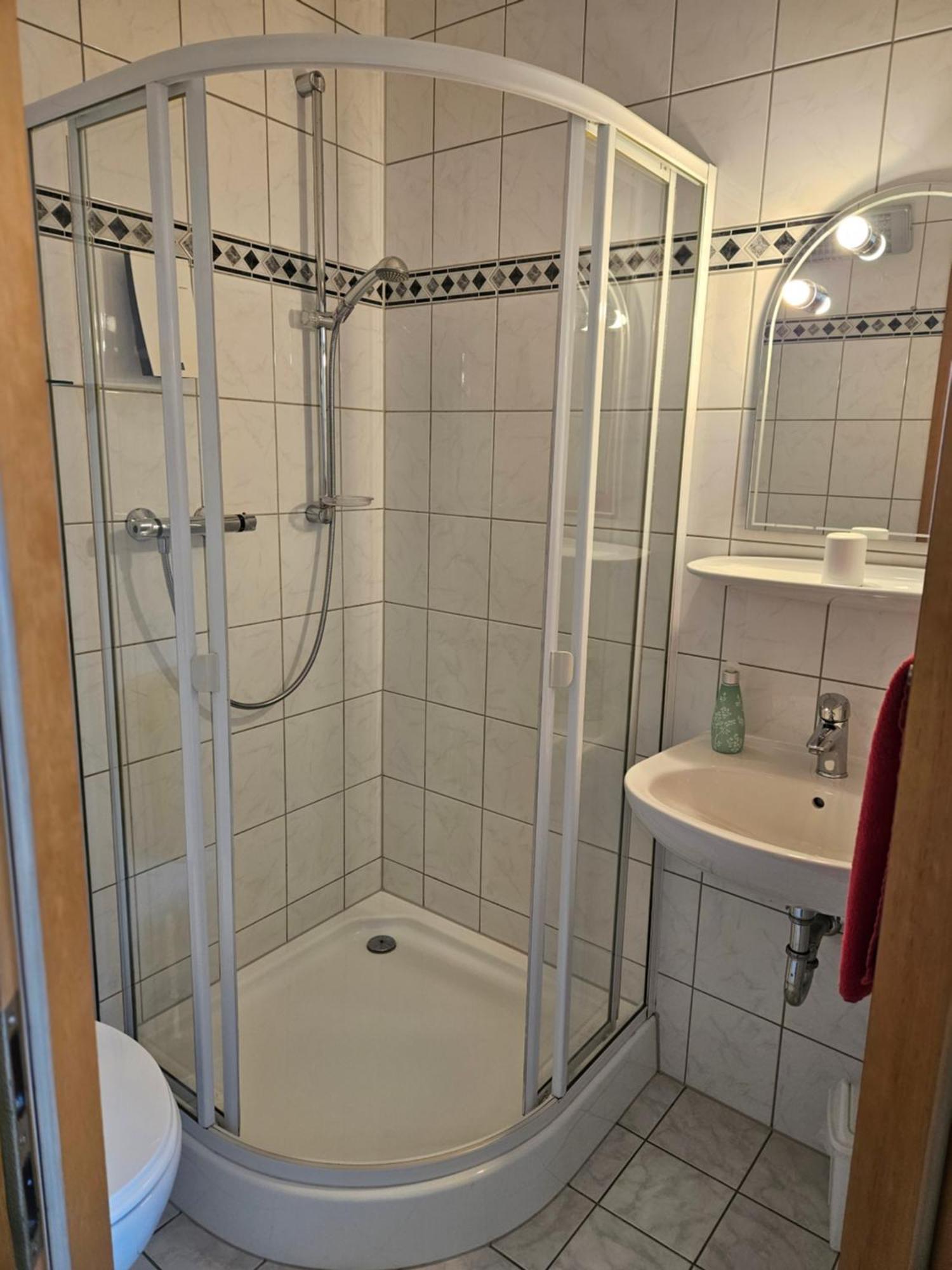 Hotel Zur Krone 하셀펠데 외부 사진