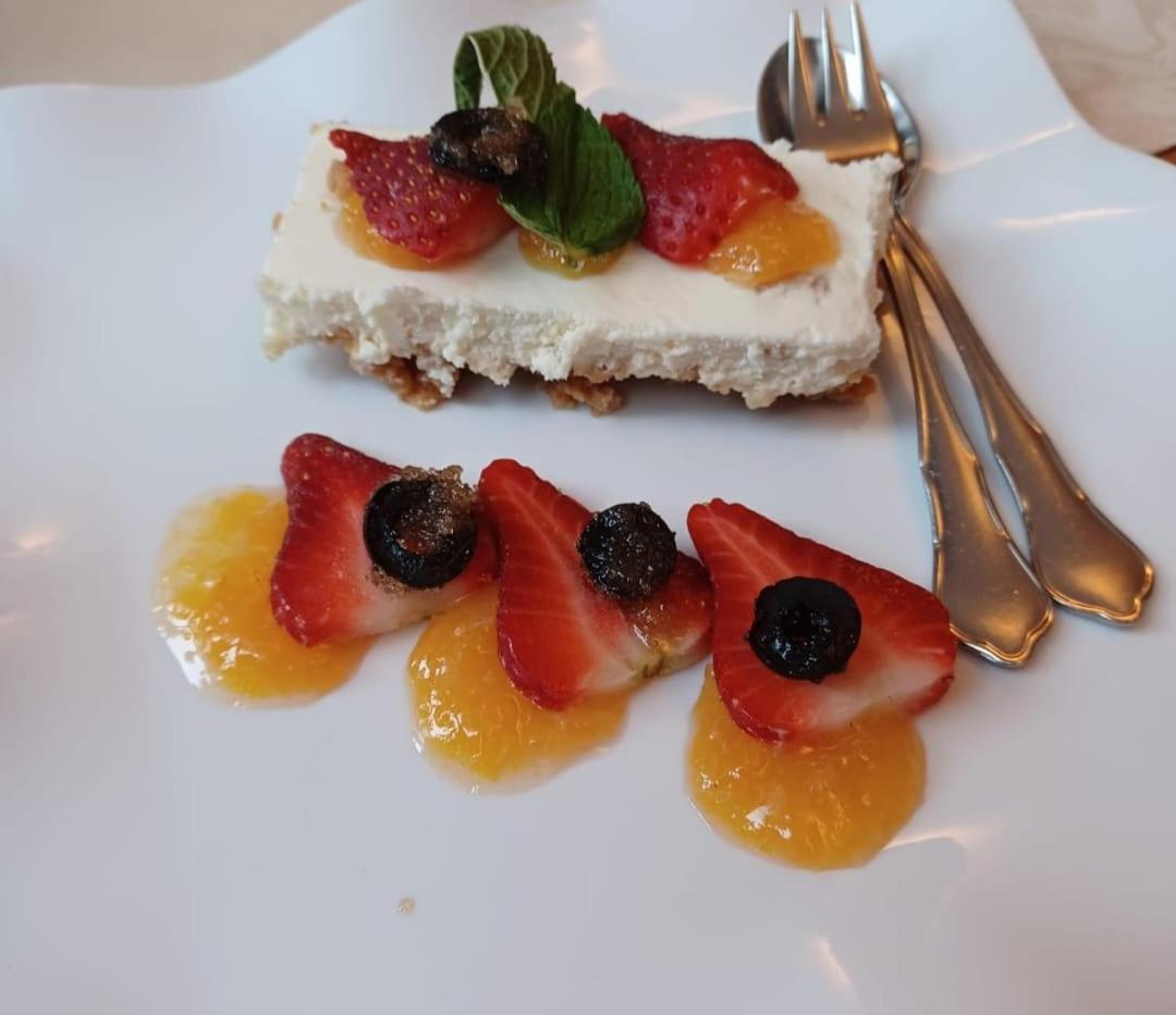 Hotel Zur Krone 하셀펠데 외부 사진